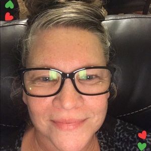 Meet your Posher, Sharon